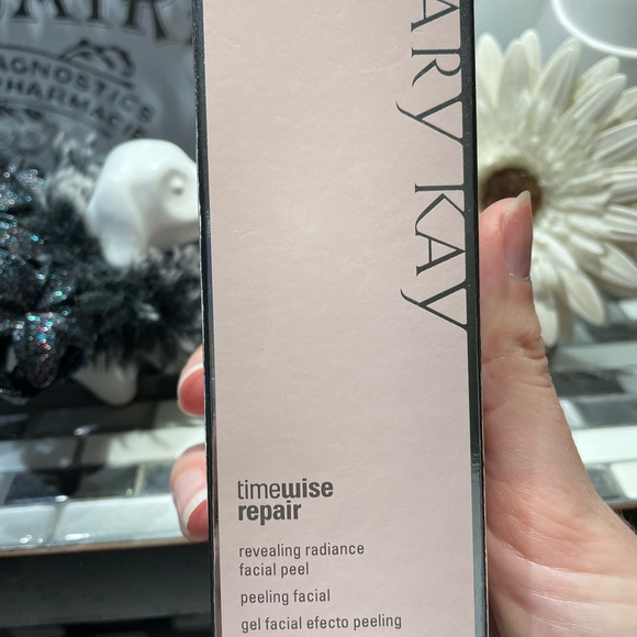 ⭐️ New - MaryKay TimeWise Repair facial Peel - Picture 3 of 7